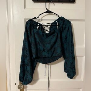 Puff sleeve floral crop top